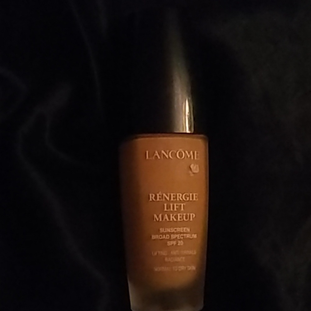 Lancome Renergie Lift Foundation